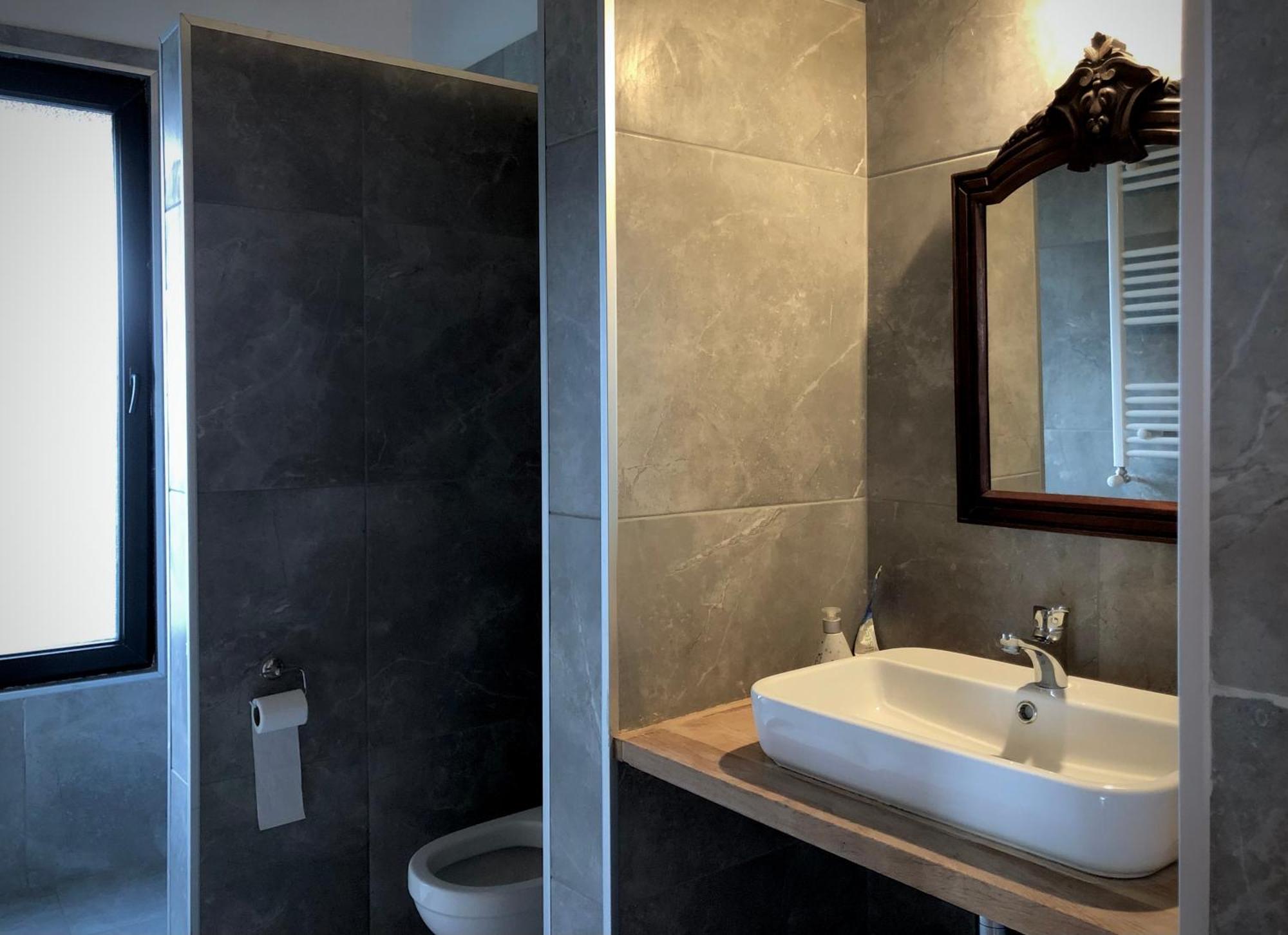 Lokokina Guesthouse Telavi Bagian luar foto