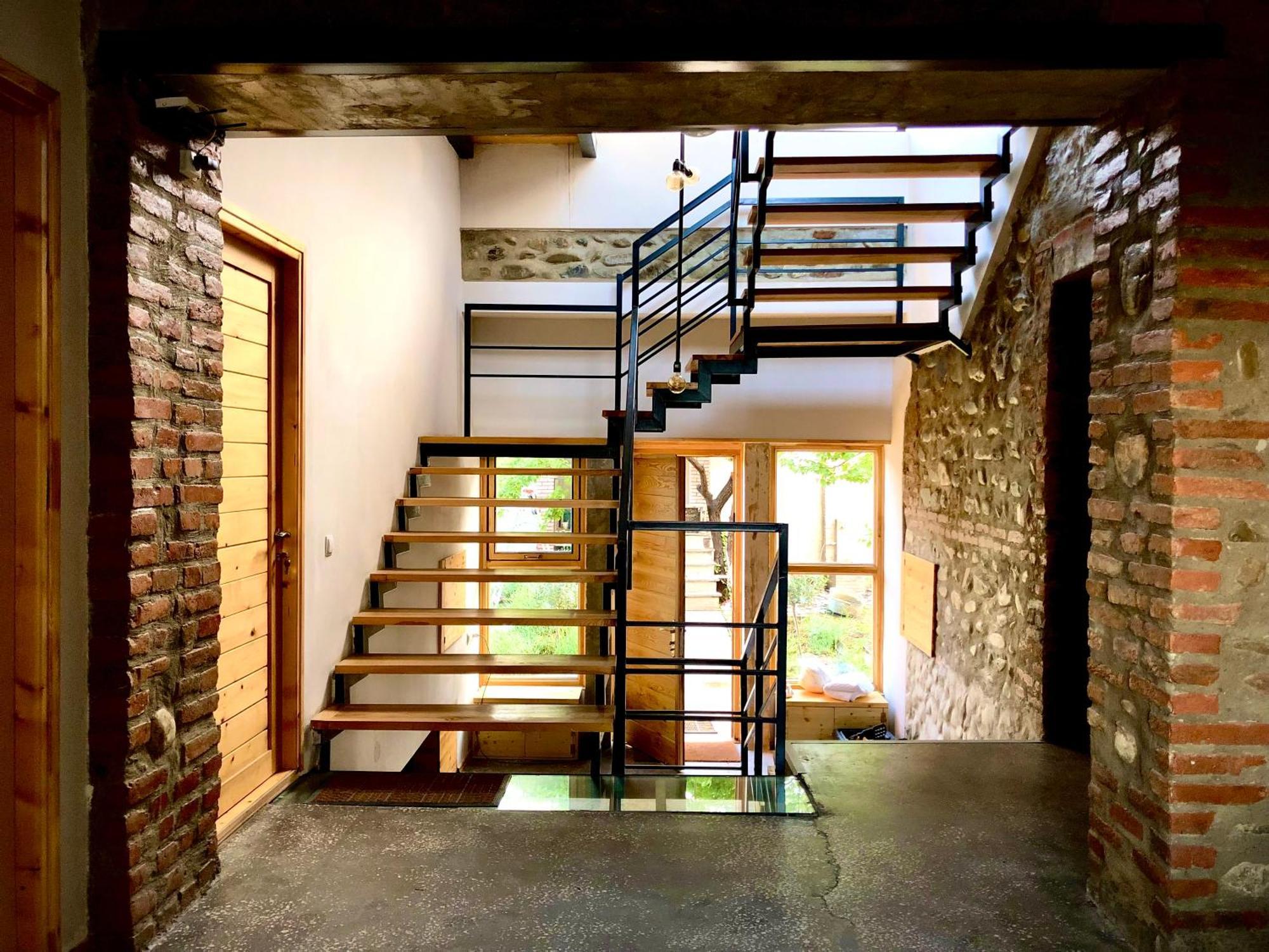 Lokokina Guesthouse Telavi Bagian luar foto