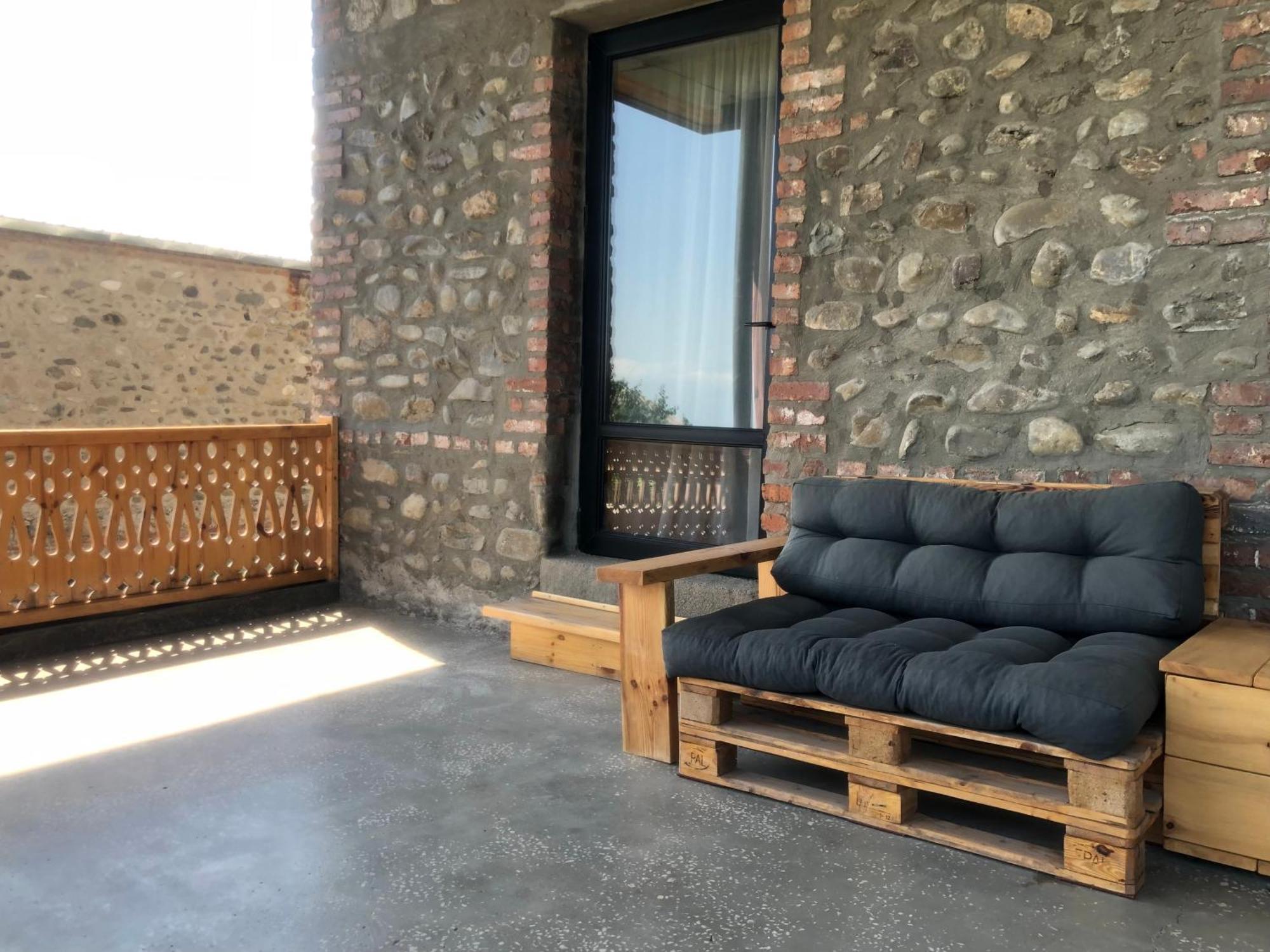 Lokokina Guesthouse Telavi Bagian luar foto